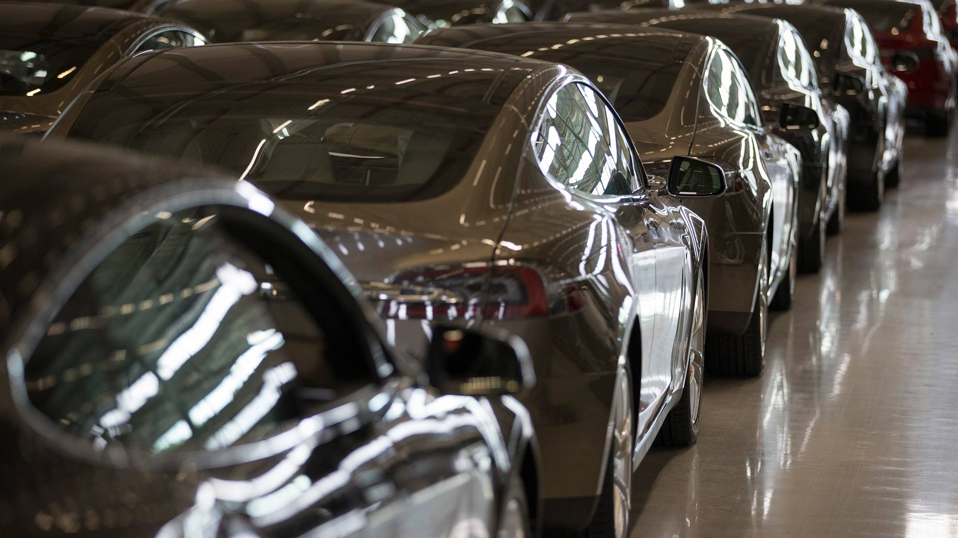 Tesla Sold a Gigafactory’s Worth of Cars Last Quarter - The Drive1920 x 1080